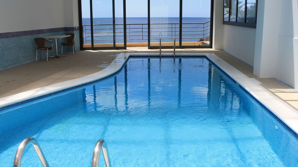 Indoor Pool Hotel Cais Da Oliveira
