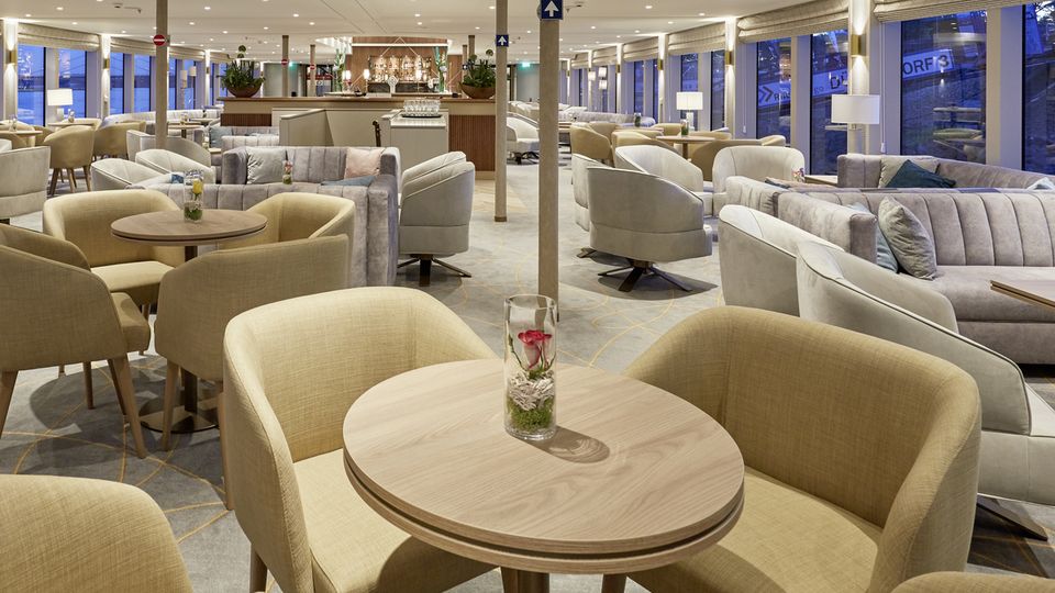 Lady Diletta, Barlounge