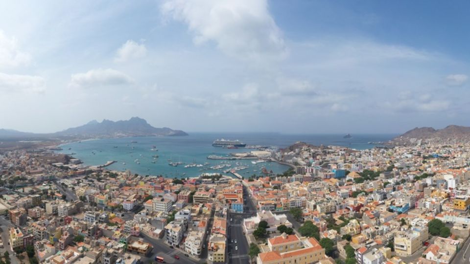 Panorama der Hauptstadt Praia in Kap Verde
