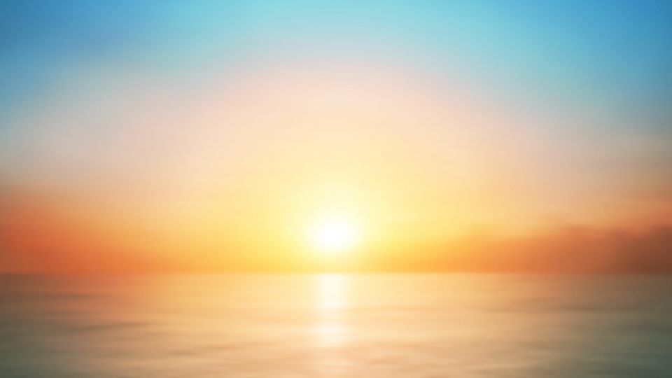 Meer mit Sonnenuntergang