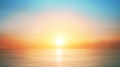 Meer mit Sonnenuntergang