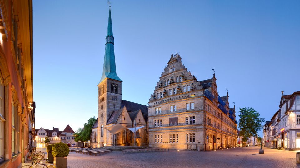 Hameln, Hochzeithaus mit Martinkirche am Marktplatz