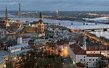 Riga bei Nacht