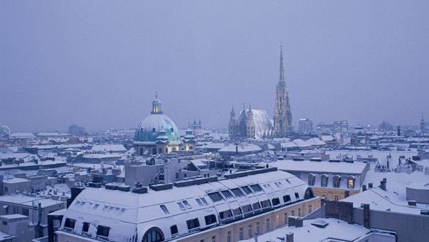 Blick auf Stephansdom im Winter 