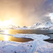 Lofoten Straßenbrücke im Winter