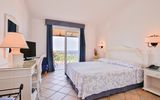 Zimmer mit Meerblick im Grand Hotel Porto Cervo auf Sardinien in Italien