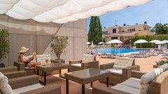 Outdoor Lounge