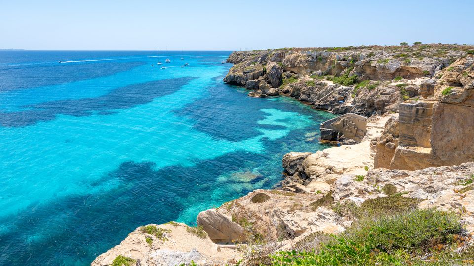 Küste Favignana Sizilien