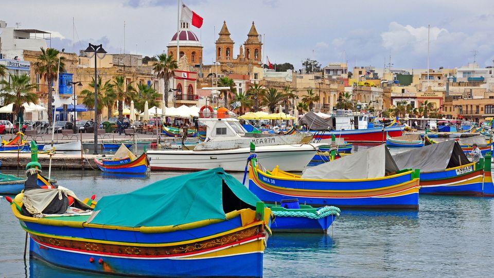 Maltesische Boote im Hafen von Valetta