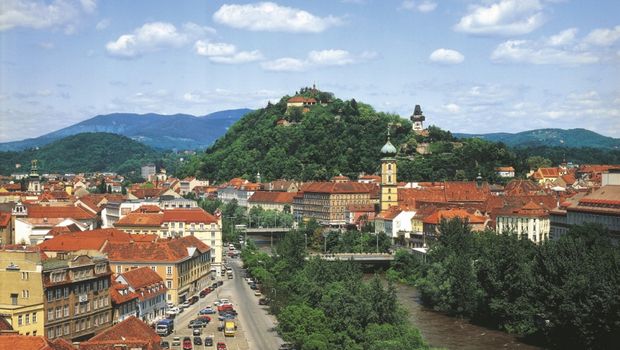 Graz mit Blick auf Schlossberg
