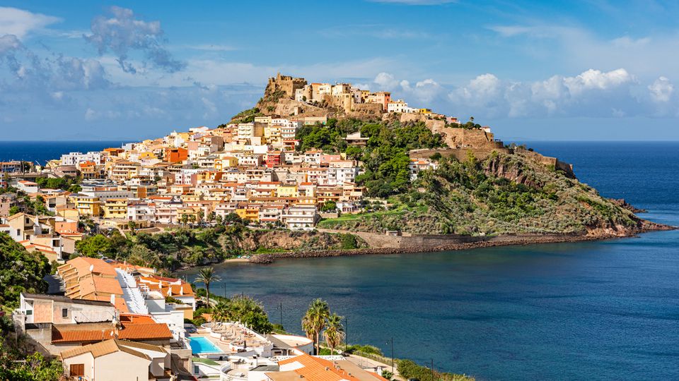Castelsardo ©majonit, Adobe Stock Castelsardo