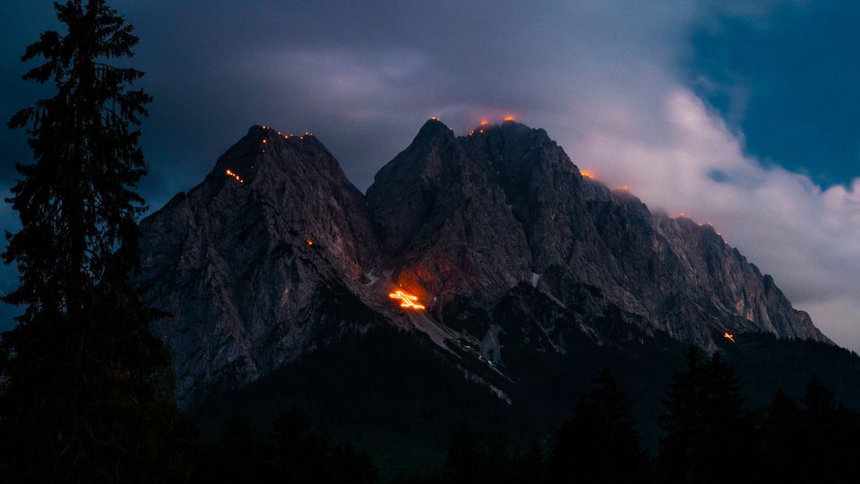 Sonnwendfeuer in Garmisch