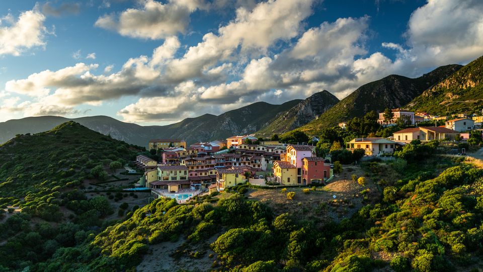 Blick über Nebida in Sardinien