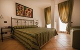 Zimmerbeispiel im Blu Hotel Morisco in Sardinien, Italien