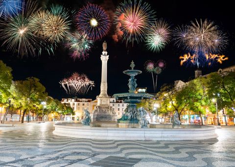 Feuerwerk über Lissabon