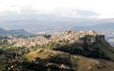 Sizilien - Blick von Enna auf Calascibetta