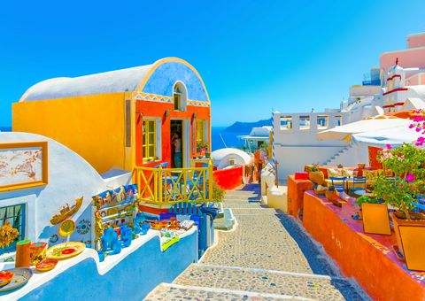 Buntes Dorf Oia auf Santorin