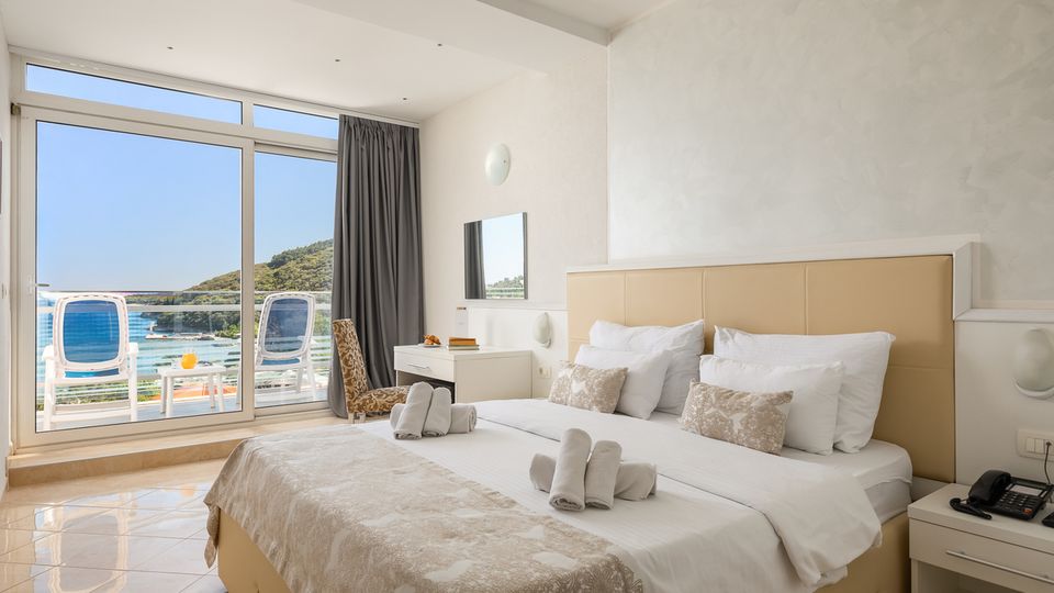 Zimmerbeispiel im Hotel Mimosa Lido Palace