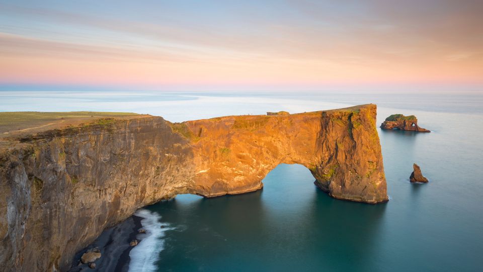 Felsentor Dyrhólaey in Island