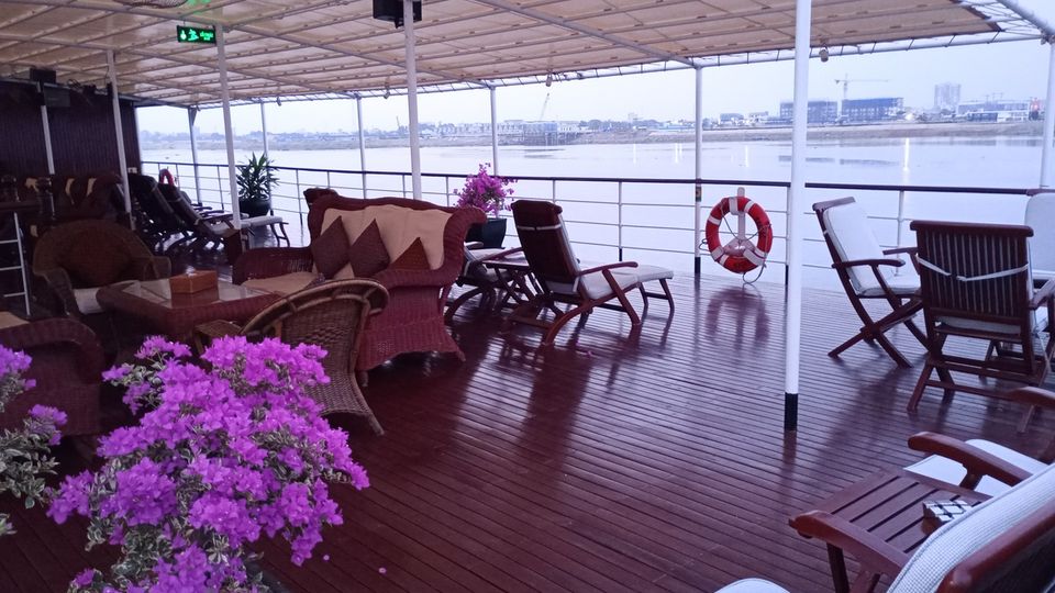 RV Bassac Pandaw, Sonnendeck