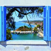 Fensterblick Insel Sithonia