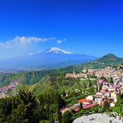 Panorama von Taormina mit dem Vulkan Ätna