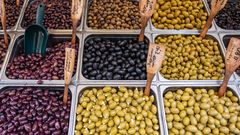 Griechische Oliven