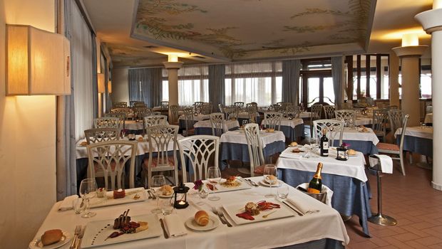 Restaurant im Hotel Palau auf Sardinien in Italien