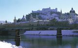 Salzburg im Winter mit Festung Hohensalzburg