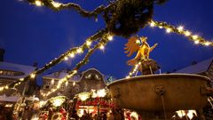 Goslar Weihnachtsmarkt Brunnen