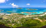 2295 Blick auf Mahé und die Inselwelt